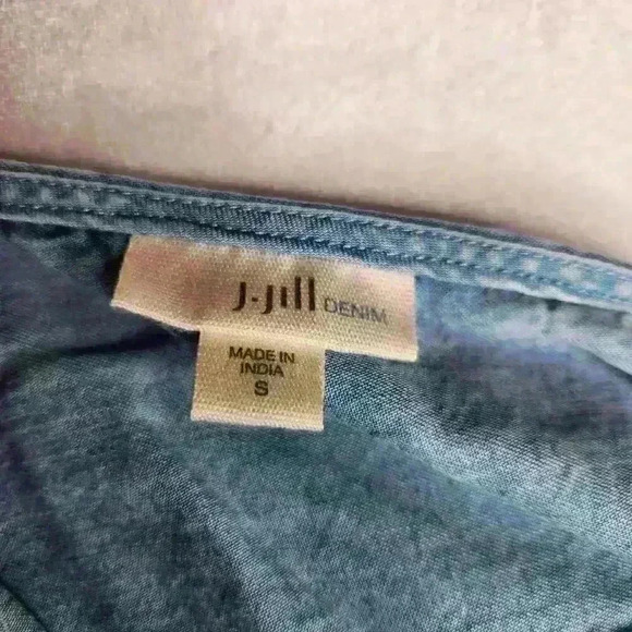 J. Jill women's denim blue pullover blouse size small - Picture 8 of 8